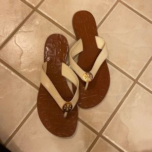 Tory Burch Tora Sandals white